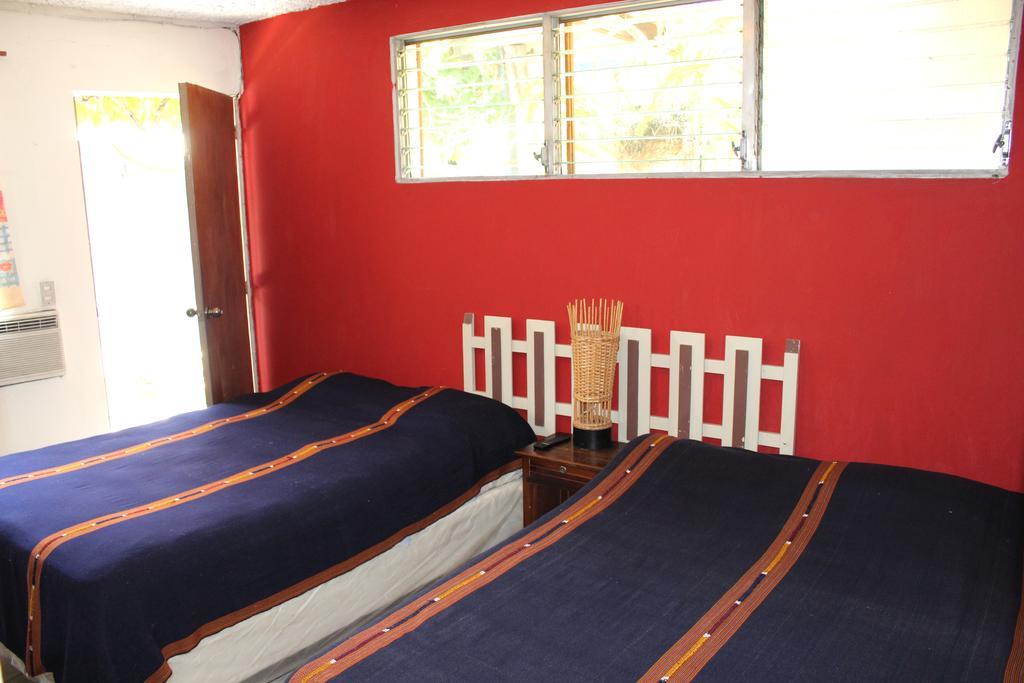 Ximenas Guest House Сан-Сальвадор Экстерьер фото